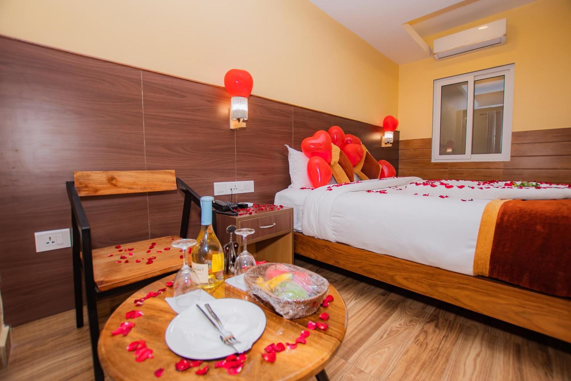 Hotel Hidden Kingdom Pokhara Exterior photo