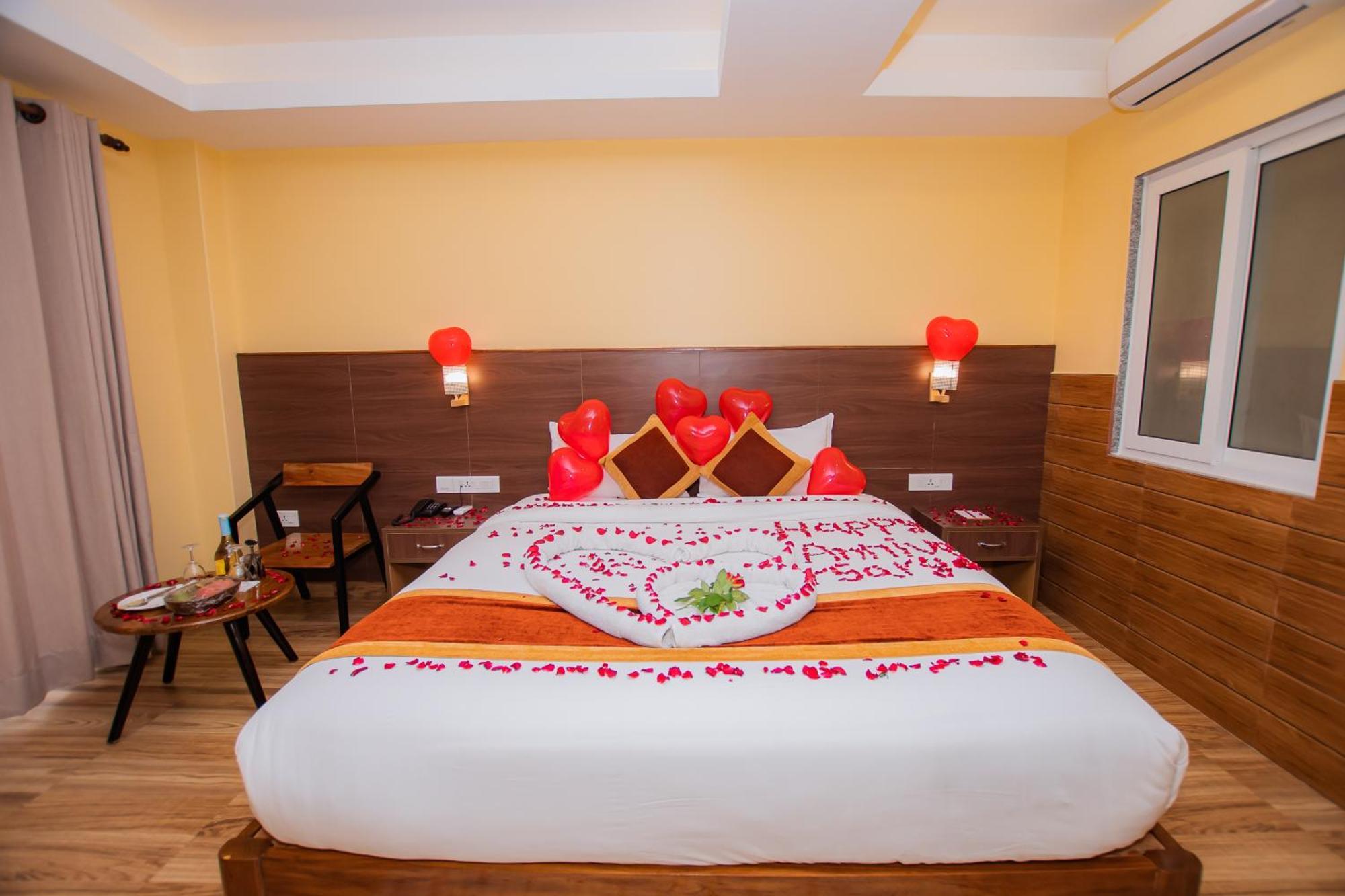 Hotel Hidden Kingdom Pokhara Exterior photo