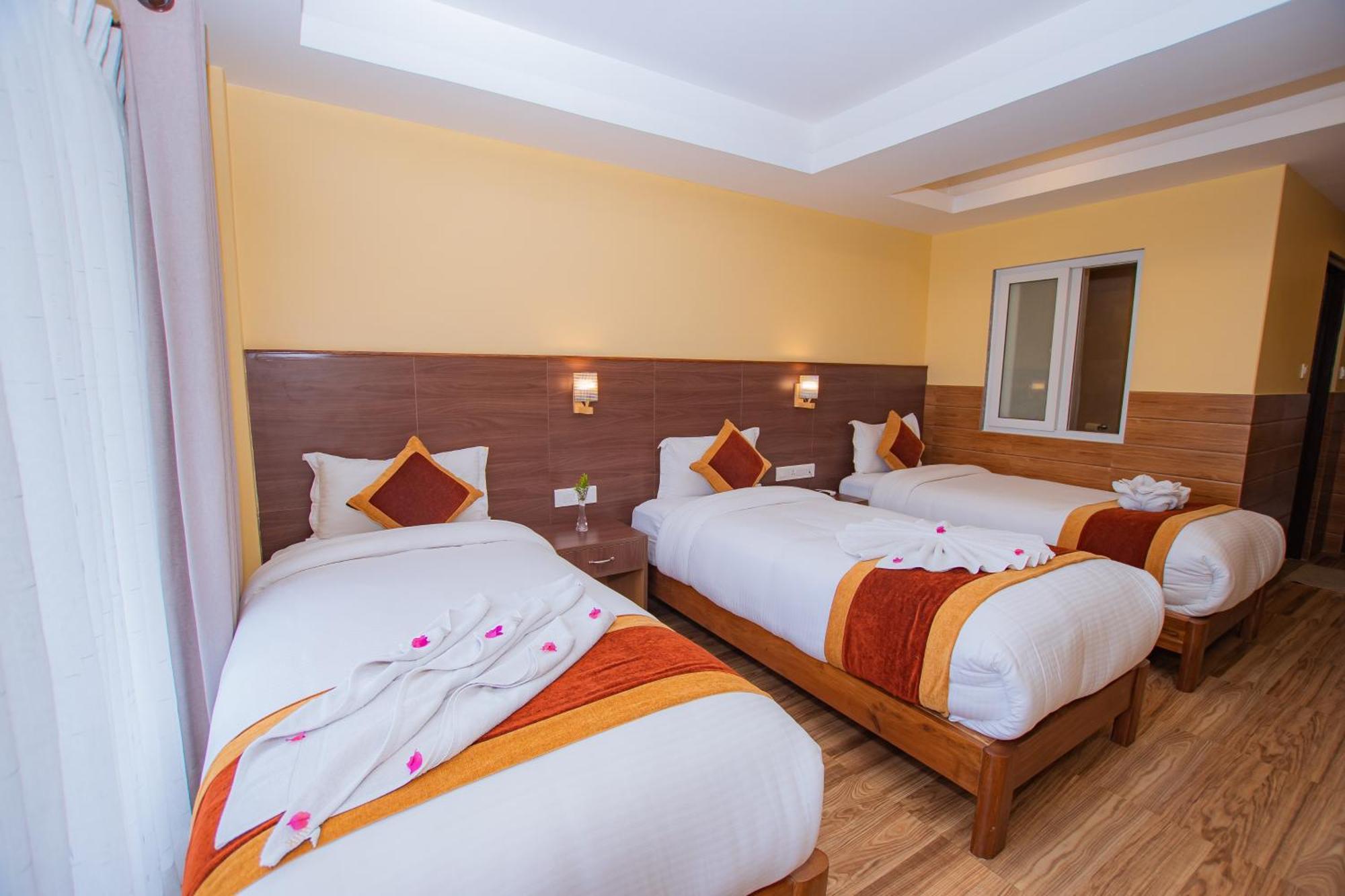 Hotel Hidden Kingdom Pokhara Exterior photo